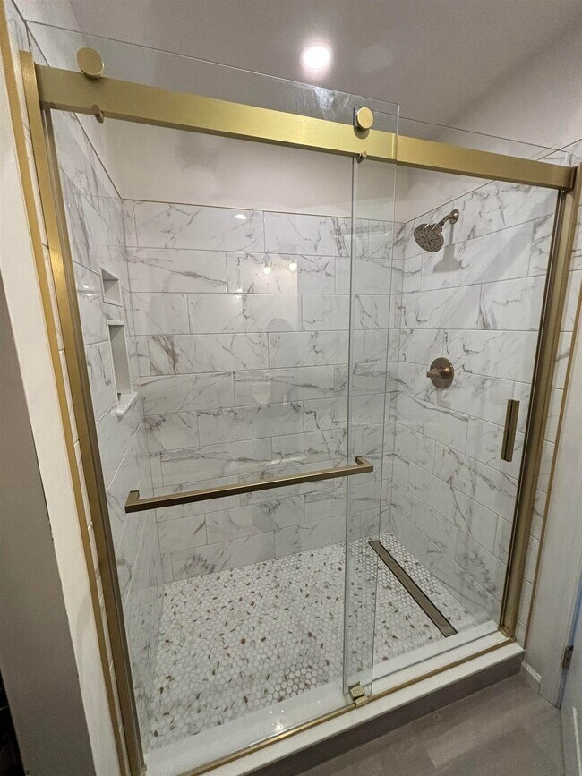 10 Galleria Dr Rental House Rental in Hamilton, NJ