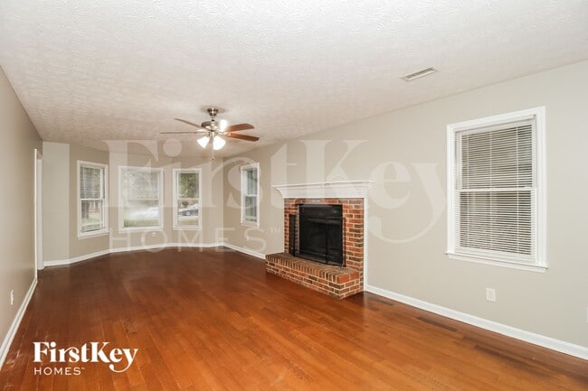 Photo - 307 Marble Ct
