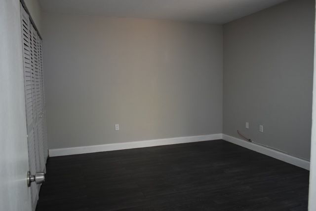 Photo - 1975 NE 135th St