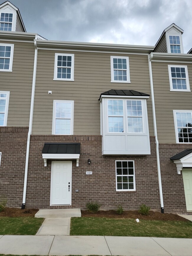 Photo - 1105 Kentlands Dr