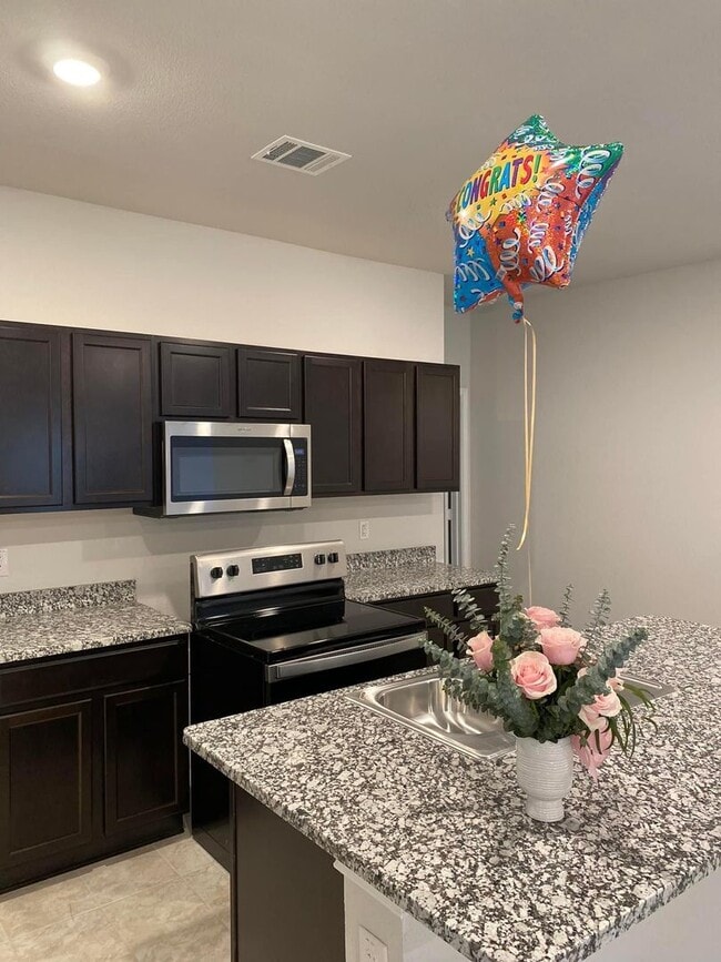 Photo - Beautiful 3 Bedroom home in Yowell Ranch