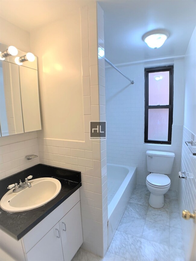 Photo - EAST 38 STREET Unit 3G