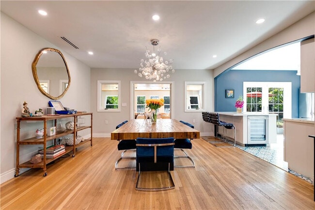 Photo - 1132 NE 105th St