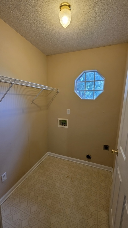 7115 Lindsey Leaf Cove