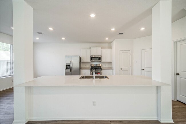 Photo - 2118 Fisher Bnd Dr