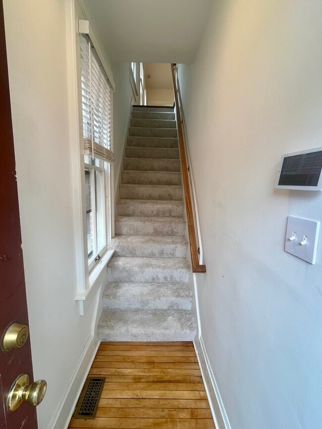 Photo - 676 Mohawk St,