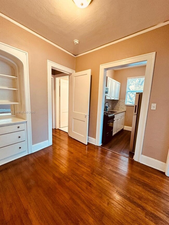 Building Photo - 344 Mendoza Ave Unit 7