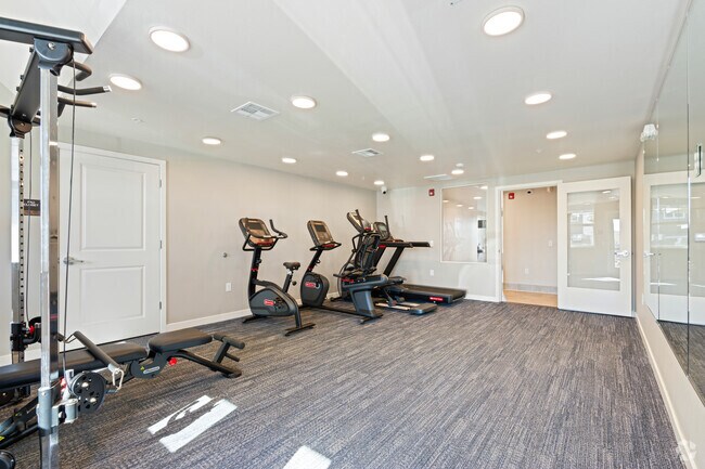 Gimnasio - Deer Creek I &II