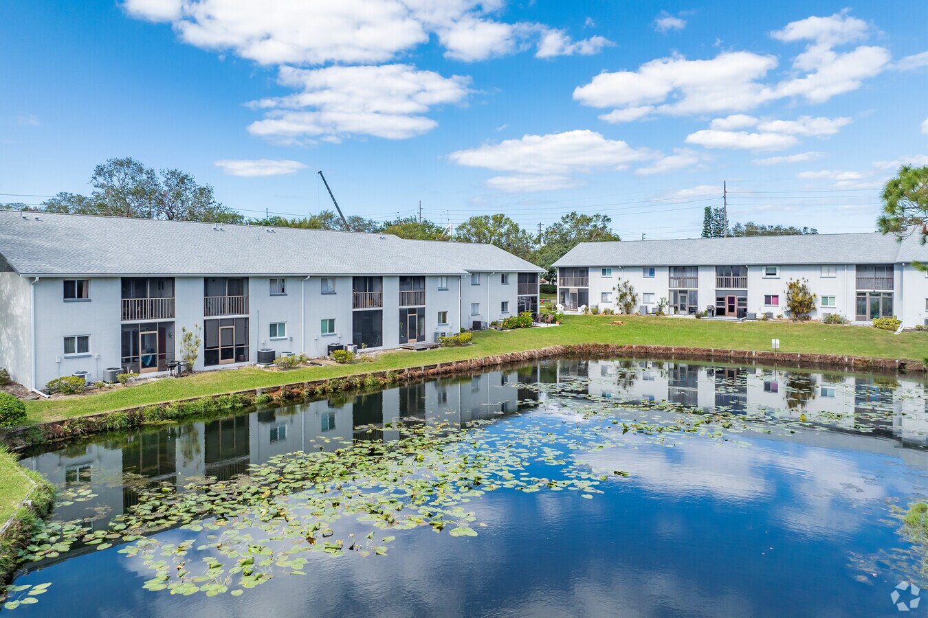 11201 122nd Ave Largo, Florida - Shadow Lakes Condominiums