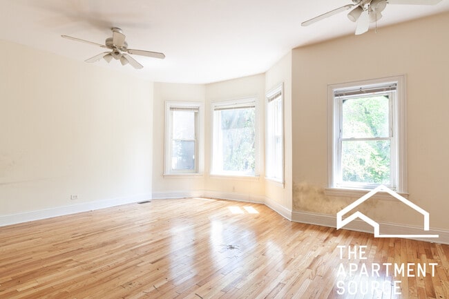 Photo - 3820 N Sheffield Ave Unit 1