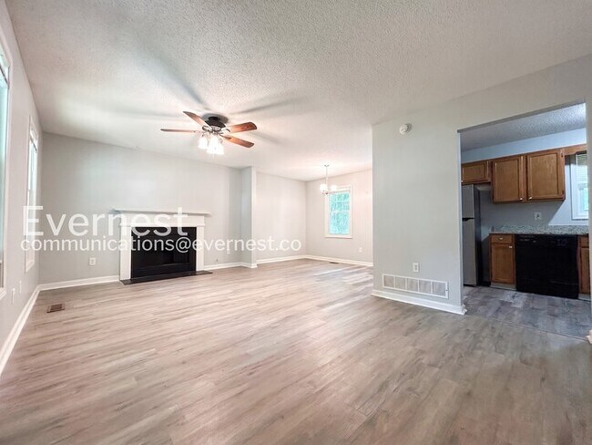Photo - 229 Hampton Dr