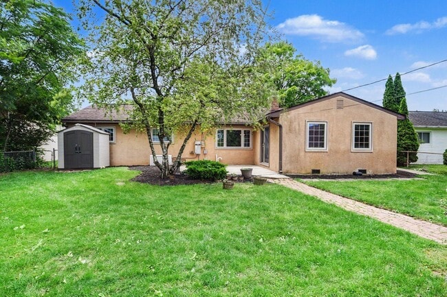 Photo - 898 Havendale Dr