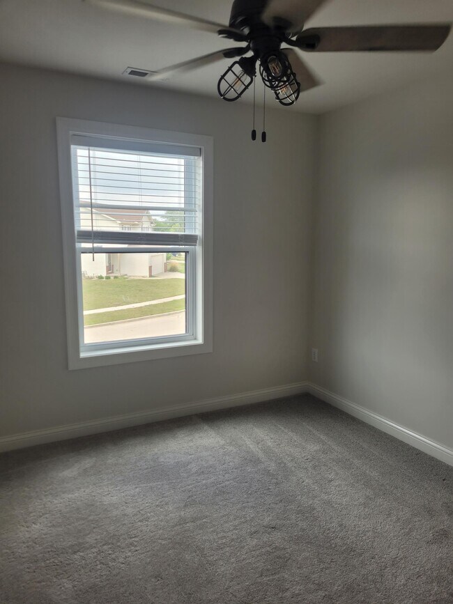 Photo - 2404 Grey Fox Trail