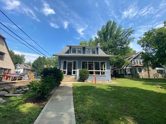 Building Photo - 252 E 17th Ave Unit 252 Rental