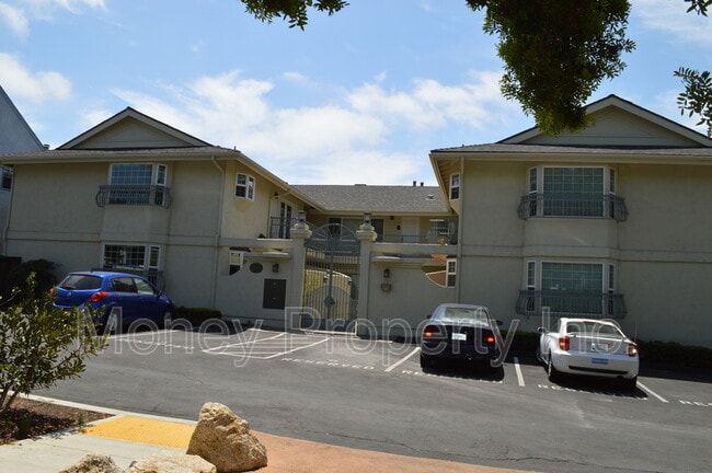 Building Photo - 4090 Falcon St Unit Apt. 2A