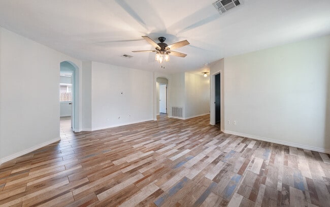 Photo - 111 Quail Hollow Dr