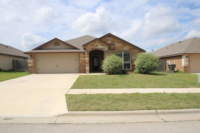 Building Photo - Room to Relax: Spacious 4BR Home in Killeen’s Settlers Pass