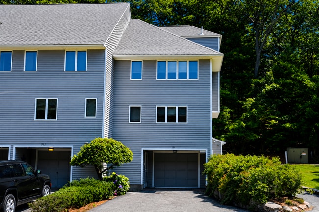 Building Photo - 701 Sherwood Forest Ln