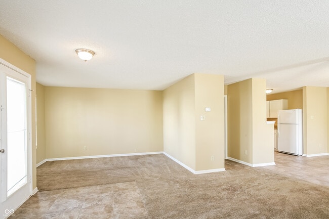 Photo - 913 Harbon Dr