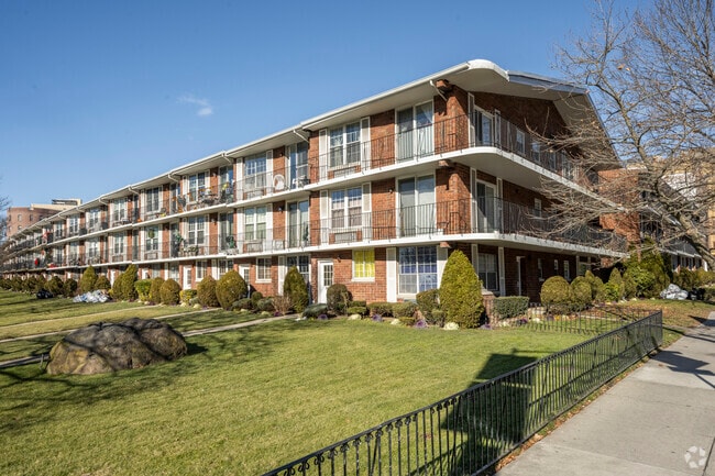 9951 Shore Rd - 9951 Shore Rd