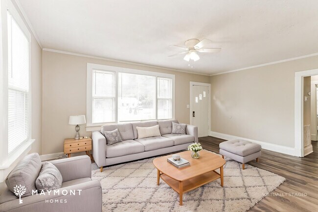 Photo - 2358 Forster St