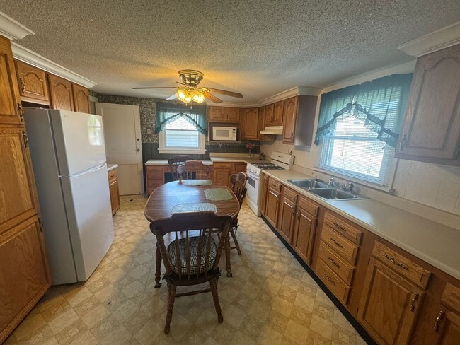 Photo - Cozy 2 Bedroom 1 Bath Home