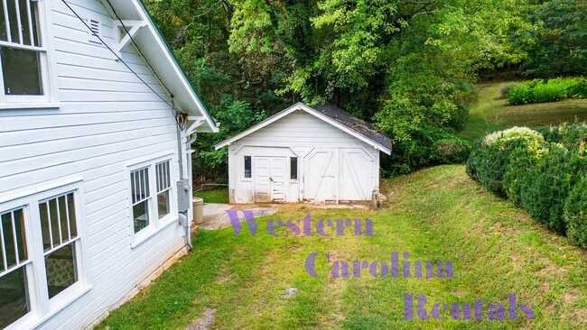 Photo - Historic House Looking over the beautiful Town of Sylva $1800