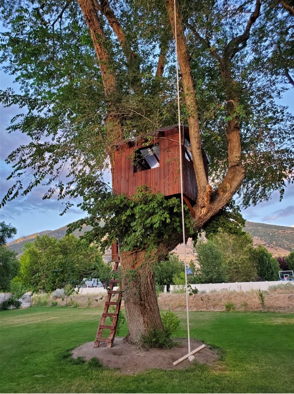 Backyard Tree House - 13297 South 1300 East