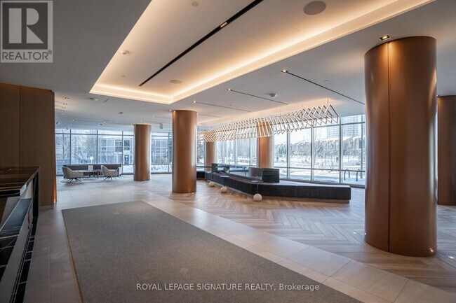 Photo - 225 Village Green Square Unité PH05