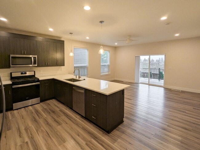 Photo - BOONE667-669-NEW Unidad 667