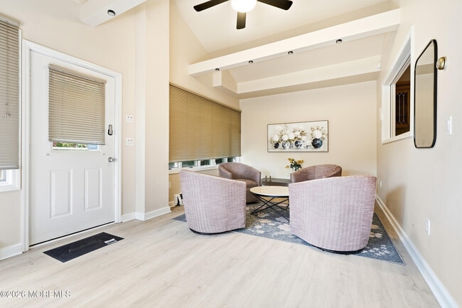 Photo - 470 Monmouth Pl
