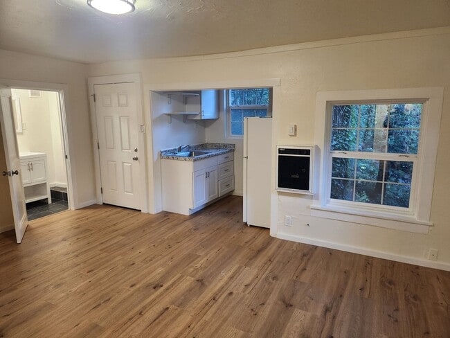 Building Photo - 17910 Old Monte Rio Rd Unit 2 Rental