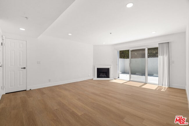 Photo - 16100 Sunset Blvd Unit 109