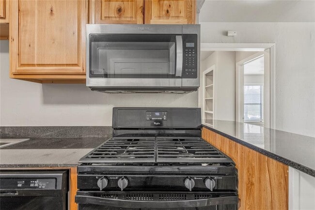 Photo - 1217 N Blackwelder Ave Unidad 2