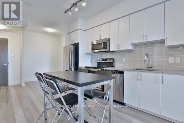 Photo - 7161 Yonge St Unité 1727