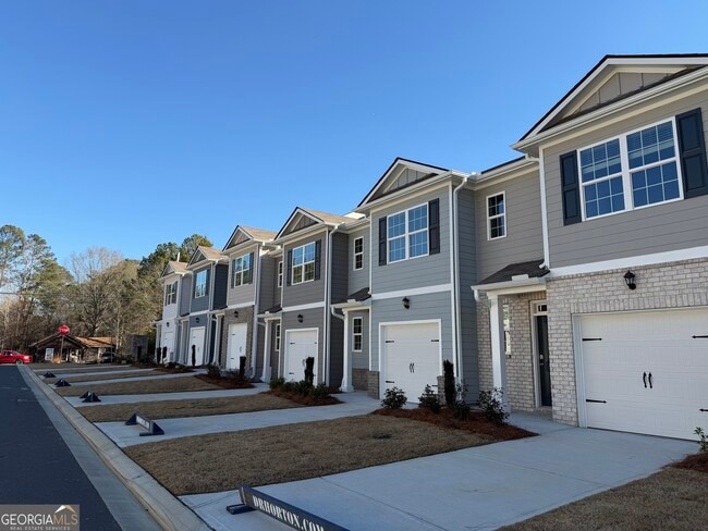 Photo - 15 Silverbell Ln NW