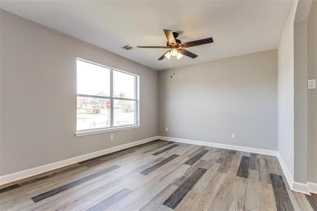 Photo - 2222 Wisteria Way