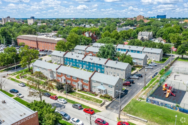 Photo - Warwick Court Townhomes