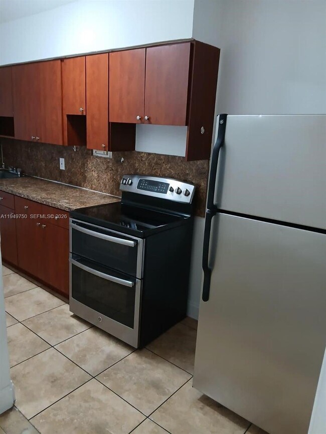 Photo - 505 NE 82nd St Unit 9