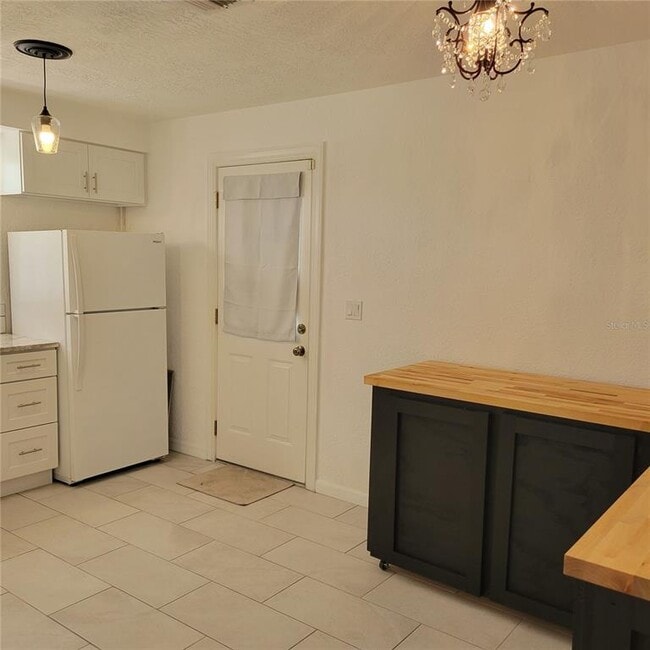 3439 McIntosh Rd