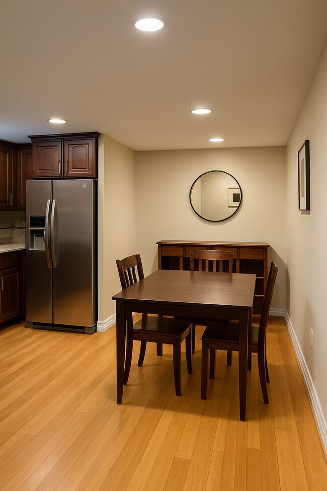 Photo - 622 W Briar Pl Unit G