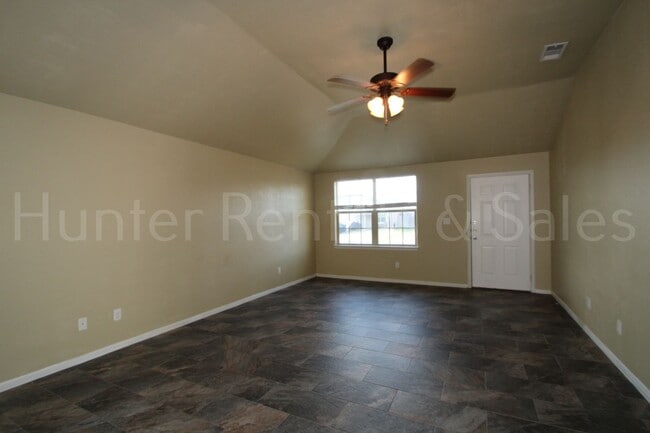 Photo - Beautiful 3 Bedroom Duplex