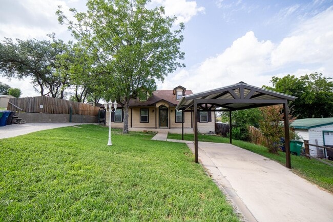 Photo - 1919 E Highland Blvd