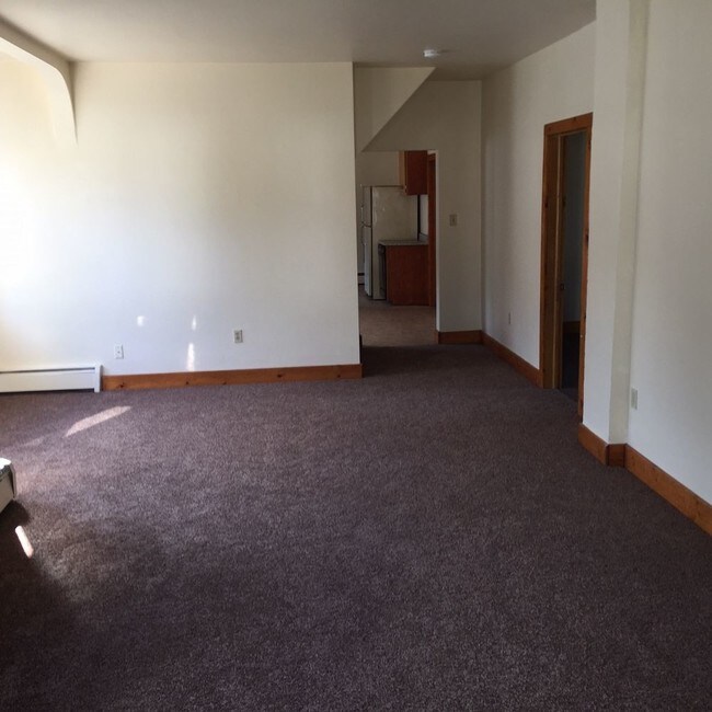 224 S Clay St Lower Apartment