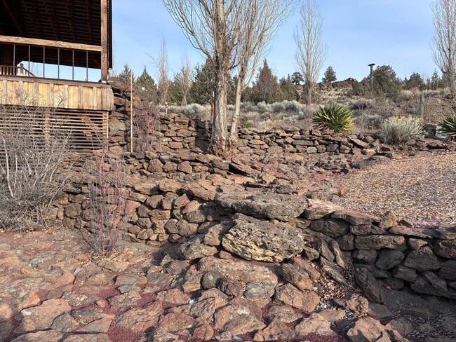 Photo - Peaceful Terrebonne Living Near Steelhead Falls, Unbelievable Views!