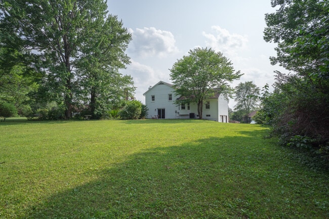Photo - 411 Bromwell Dr