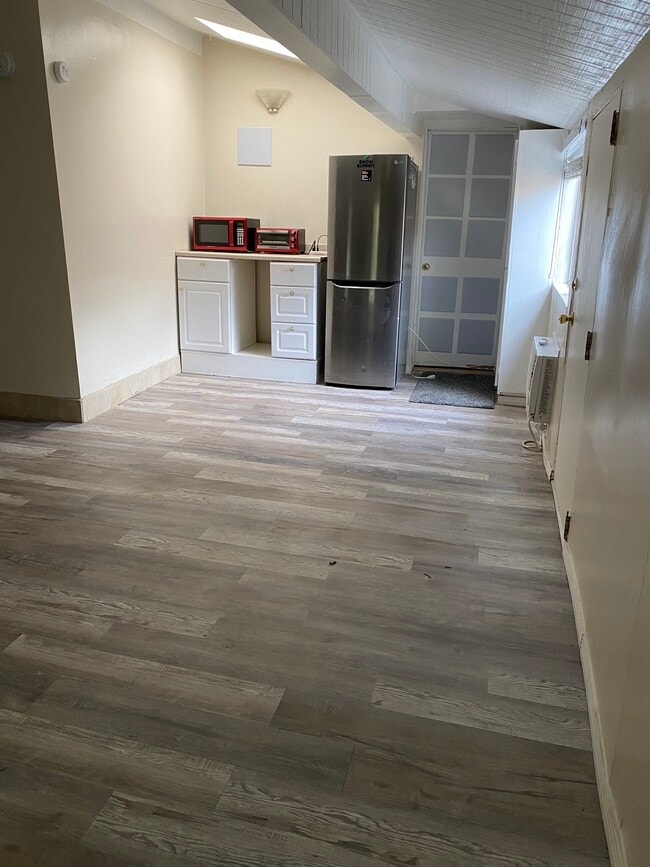 Photo - 19700 Friar St