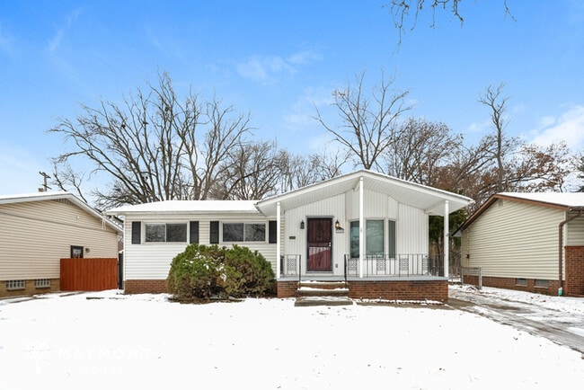 Building Photo - 930 Colonel Dr