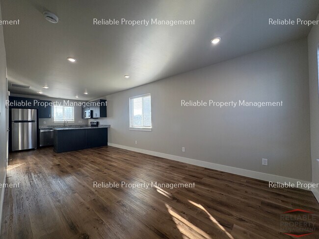 Photo - 1576 Hannah Ln