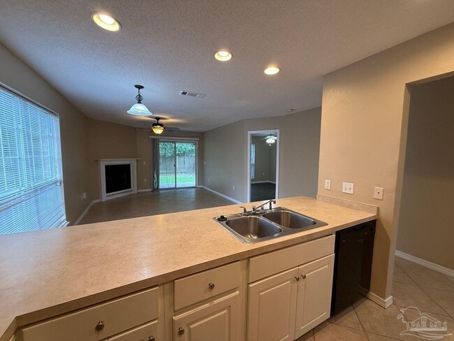 Photo - 2809 E Johnson Ave